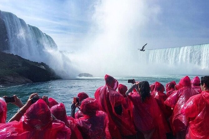 Niagara Falls Tour from Toronto with Winery & Niagara on The Lake - Should you book it?