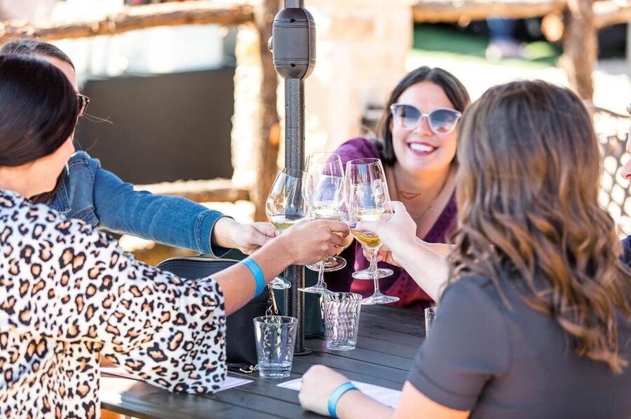 North Texas Wineries & Vineyards Tour & Tastings - Fort Worth: finish close to the starting point