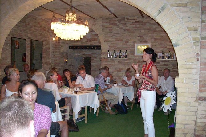 Organic Wine Tasting & tasting of EVO CantinArte OIL MUSEUM - Key points to know before booking