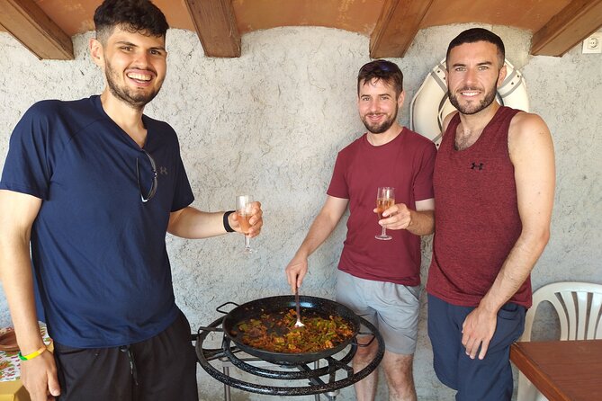 Paella Class, Winery & Bike Ride - Free Hotel Pickup from Sitges - Who will enjoy this day most