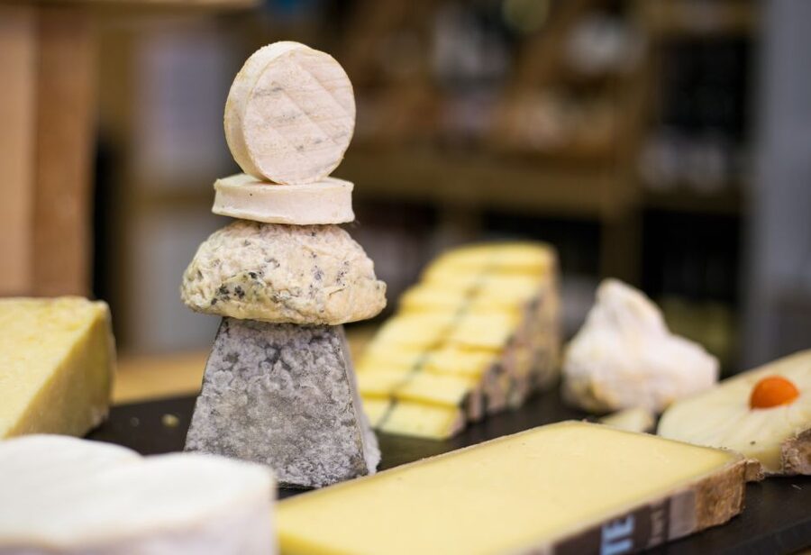 Paris: Cheese and Wine Class in a 17th Century Cellar - Key points at a glance