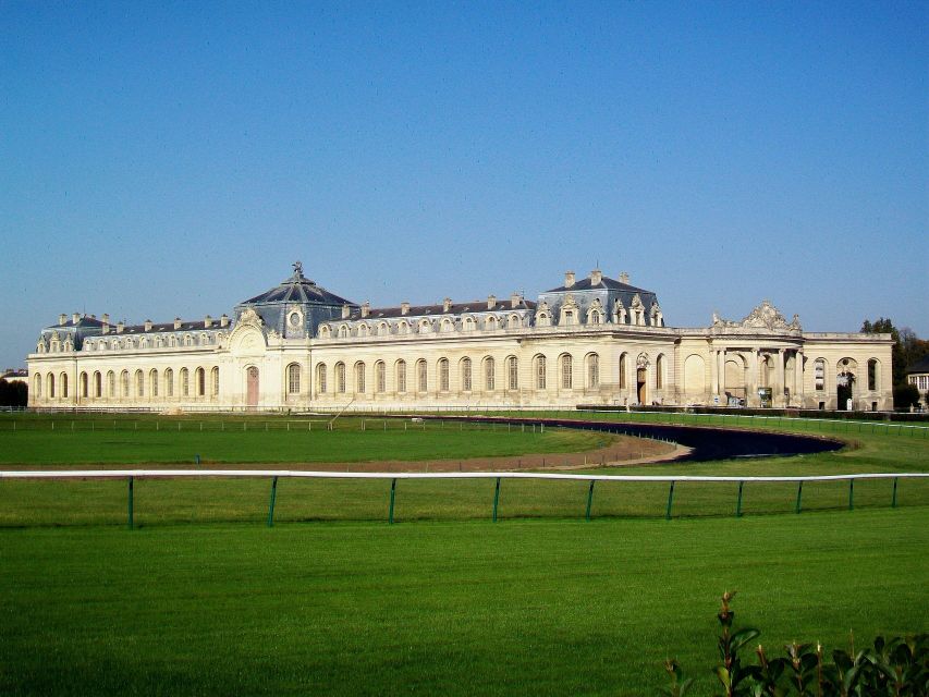 Paris: Private Tour of Domaine de Chantilly Ticket&Transfer - The private ride from Paris