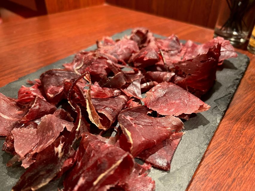 Paris : Wine tasting at the cellar of Joël Robuchon - Inside the intimate tasting room