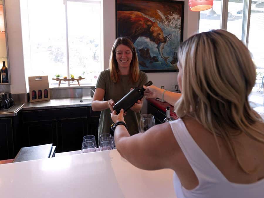 Paso Robles & Atascadero: 3-Winery Tour Including Lunch - Lunch from Red Scooter Deli