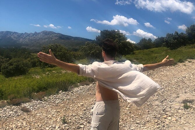 Peaceful Countryside Day : Vineyards, Food & Villages - Sainte-Victoire and the first taste of Provence