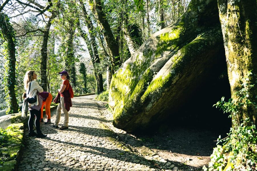 Pena Palace, Moorish Castle,Quinta ad Regaleira:Walking tour - The Vila Sassetti trail back downhill