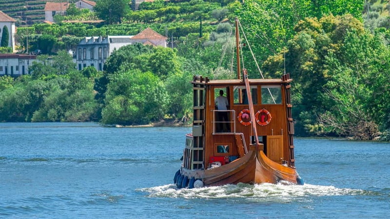 Pinhão: Rabelo Boat Cruise with a Port Tasting at a Winery - Crossing Pinhão’s metal bridge on your own