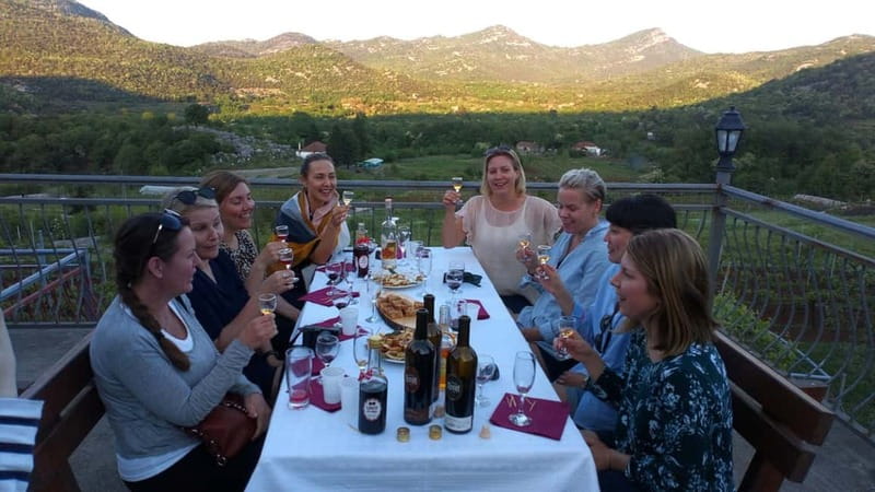 Podgorica Historic, Safari and Winery tour - Skadar lake - The road around Skadar Lake