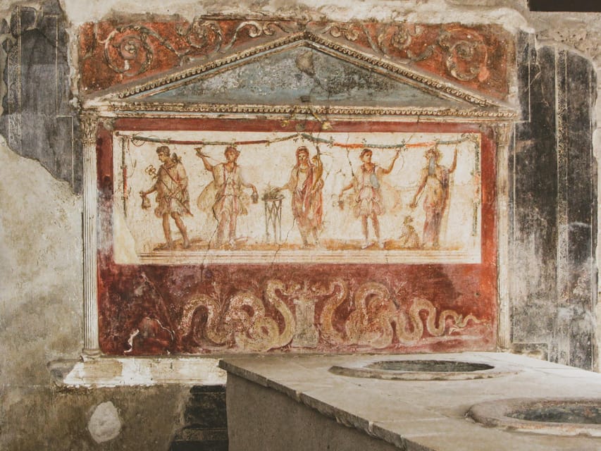 Pompeii & Two Local Wineries from Naples - Key points at a glance