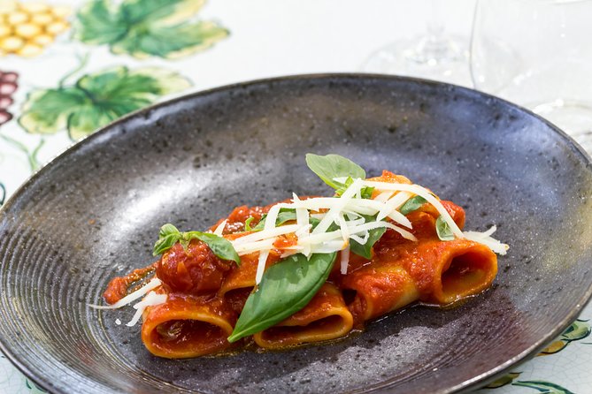Pompeii Vineyard Escape: Private Wine Tasting & Lunch - Key points to know before you book