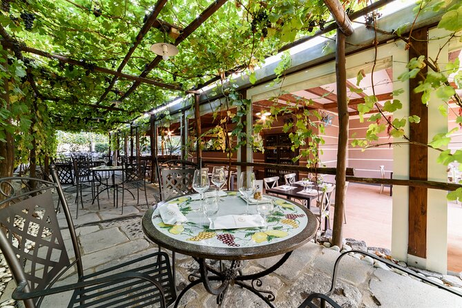 Pompeii Vineyard Escape: Private Wine Tasting & Lunch - How the private format changes the visit