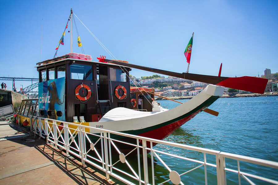 Porto: 6 Bridges Boat Cruise with Port Wine Cellar & Tasting - Why the Gaia departure matters