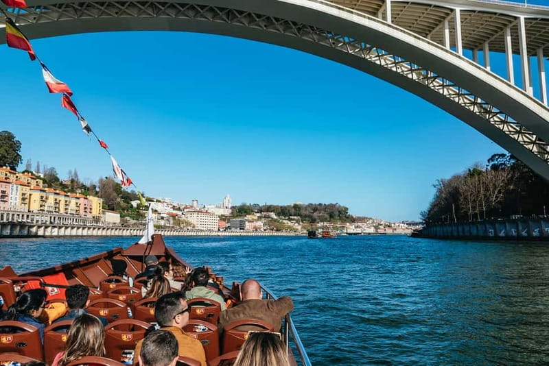 Porto: Bridges Cruise & Sunset & Port Wine Cellar Option - What the 50-minute boat ride feels like