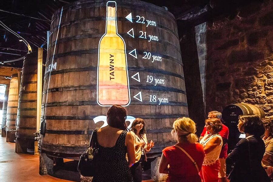 Porto: Cálem Cellar Tour, Fado Show & Wine Tasting - Should you book the Cálem cellar and Fado show?