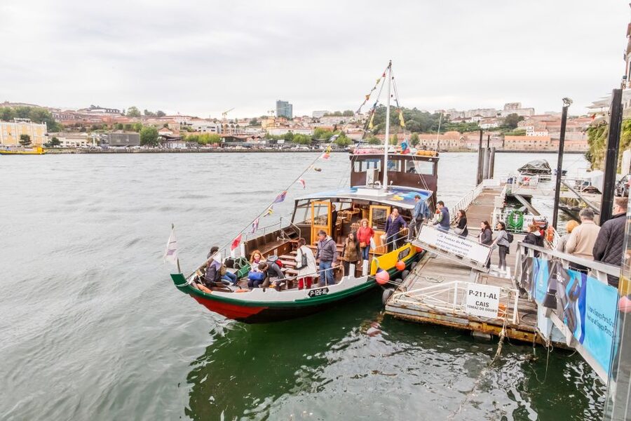 Porto: City Train Tour, River Cruise & Wine Cellar - Is $43 a good deal?