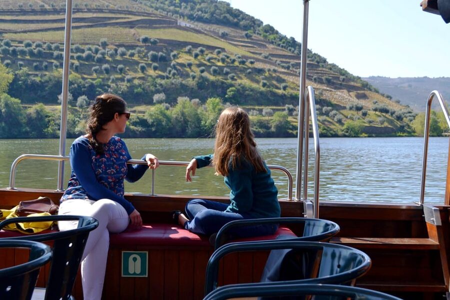 Porto: Douro Valley Vineyards Tour with Lunch & River Cruise - The road to Lamego and the first wine tasting