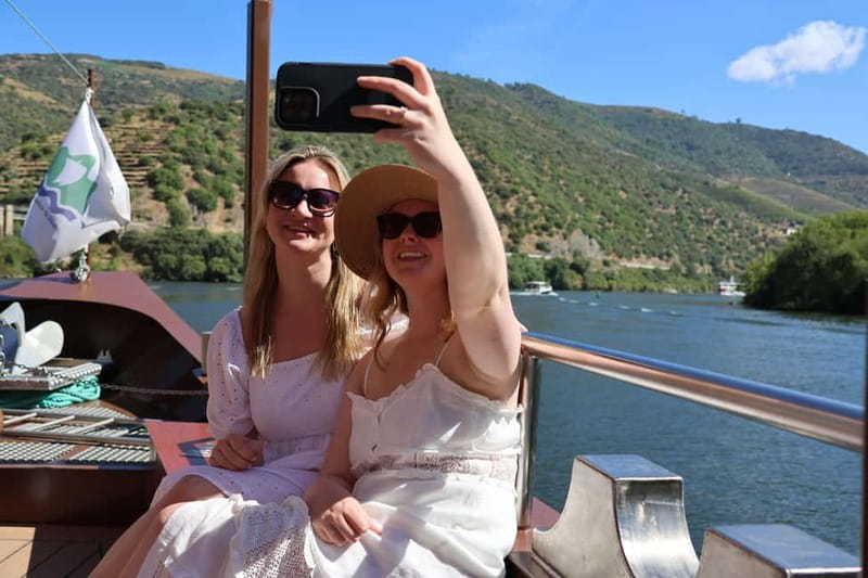 Porto: Douro Valley with Small Wineries, Lunch and Boat Tour - First winery stop and the taste of local production