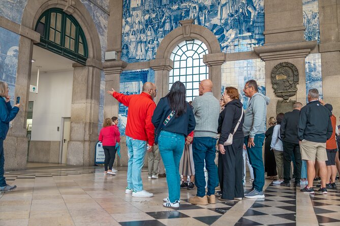 Porto Half-Day Guided Historical Tour with Port Cellar Visit and Tasting - Walking, vehicles, crowds, and the actual pace