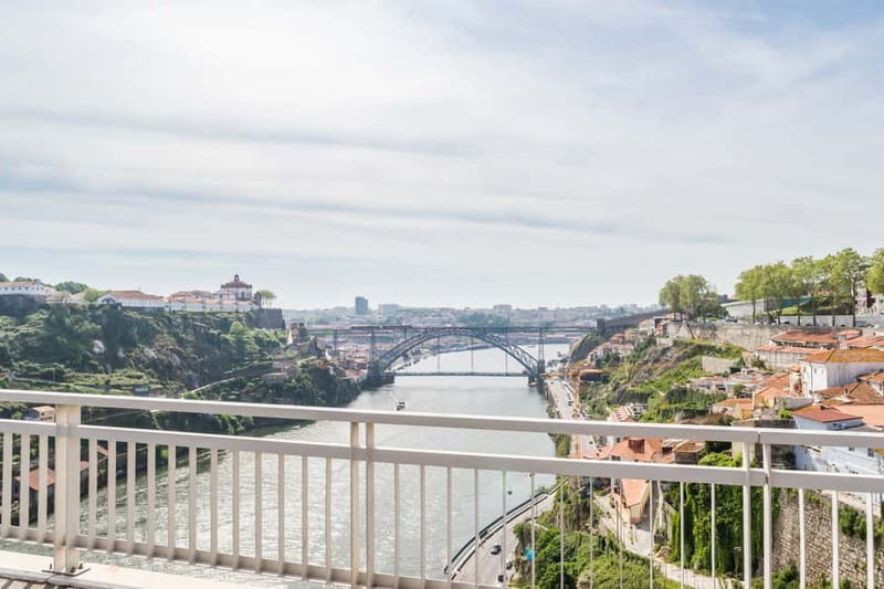 Porto: Magic Train Tour and Port Wine Cellar with Tastings - What the return ride is really like