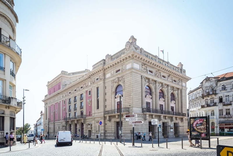 Porto: Magic Train Tour and Port Wine Cellar with Tastings - Is $24 good value?