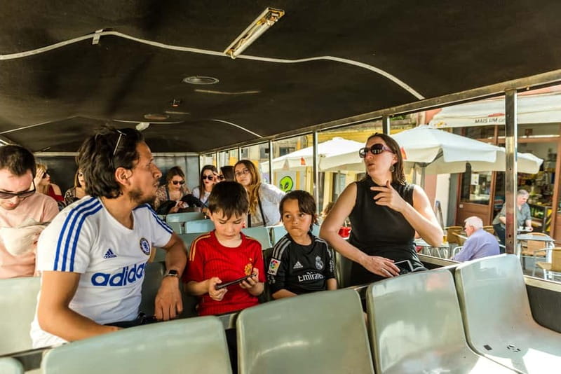 Porto: Magic Train Tour and Port Wine Cellar with Tastings - Who should book this experience?