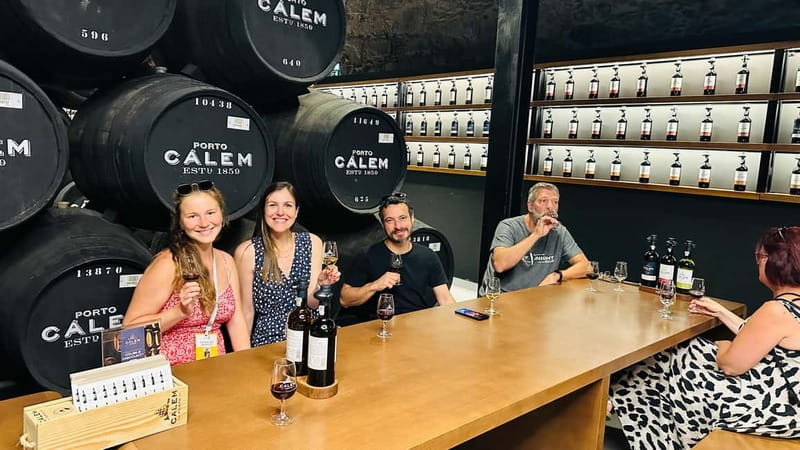 Porto to Gaia Experience: City Walk and Wine Cellars - Chapel of Souls and Majestic Café