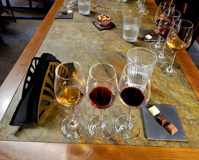 Porto tour with Port Wine tasting in a hidden wine cellar! - What the $53 price includes