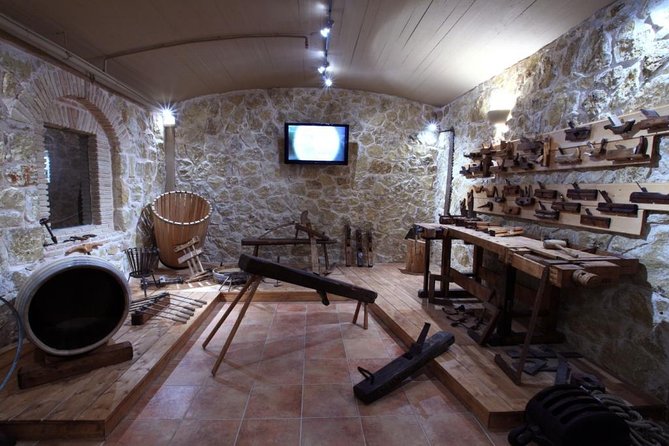 Private 4x4 Wine Tour from Athens to Marathon Lake and a Winery - Practical details before you reserve