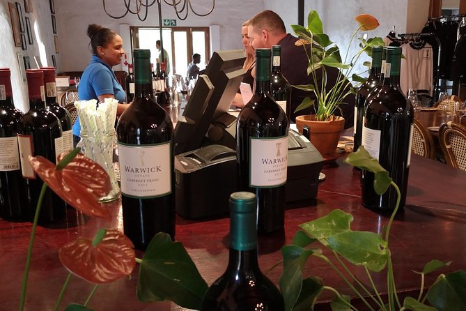 Private Cape Winelands Tour from Cape Town - The final tasting with chocolate and cheese