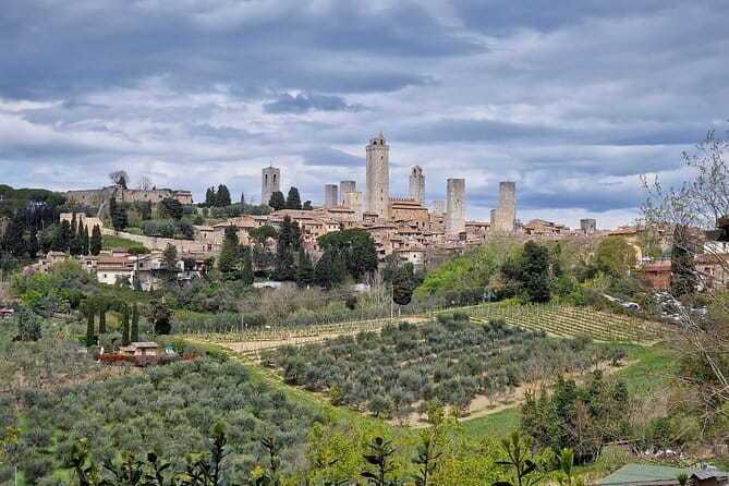 Private driver from Florence: Siena, San Gimignano, Pisa 12 hours - Poggio Amorelli and the extra-cost Chianti stop