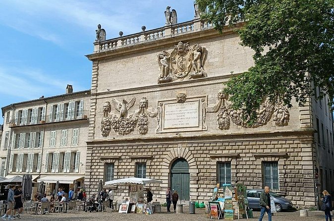 Private Full Day Tour Avignon & Wine Tasting Chateauneuf du Pape - What Nathalie adds to the day