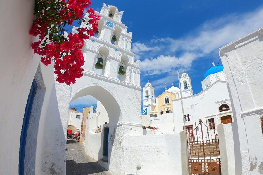 Private Full-Day Tour with winery visit - Megalochori and the quieter side of Santorini