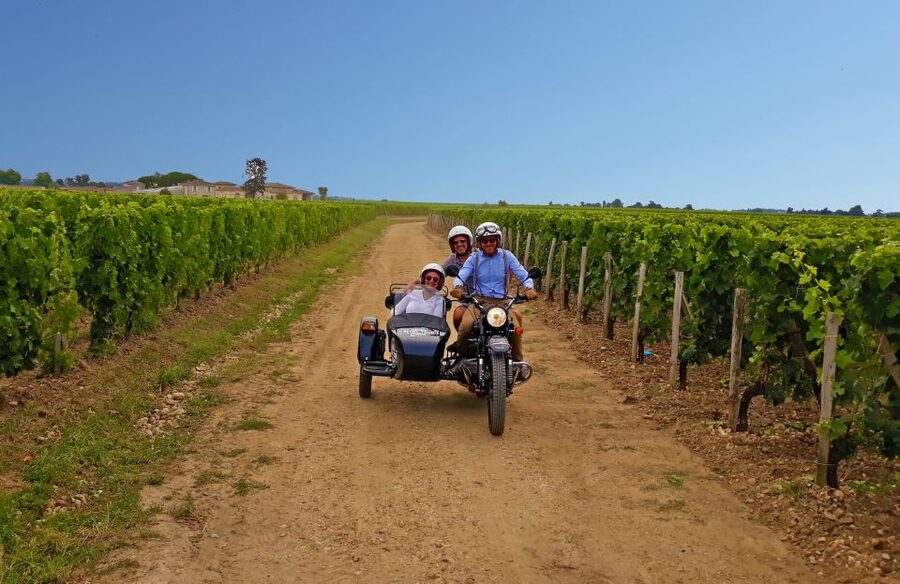 Private ride in the vineyards from Saint-Emilion - The château tasting and Couvent des Jacobins