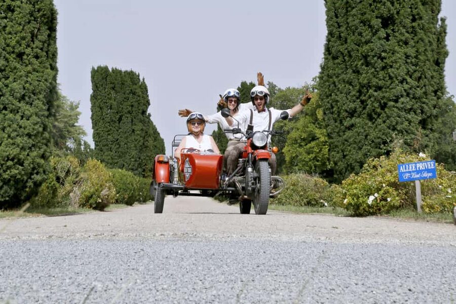 Private ride in the vineyards from Saint-Emilion - Small tour or grand tour?