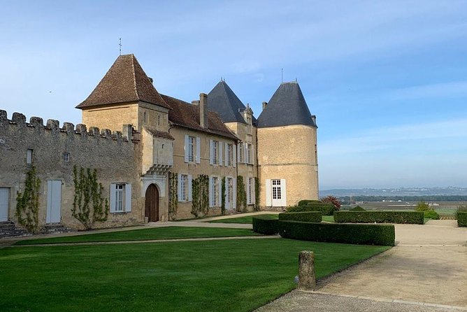 Private tour in the Sauternes wine region - discover Bordeaux sweet Crus Classés - Fog, rain, and the changing weather