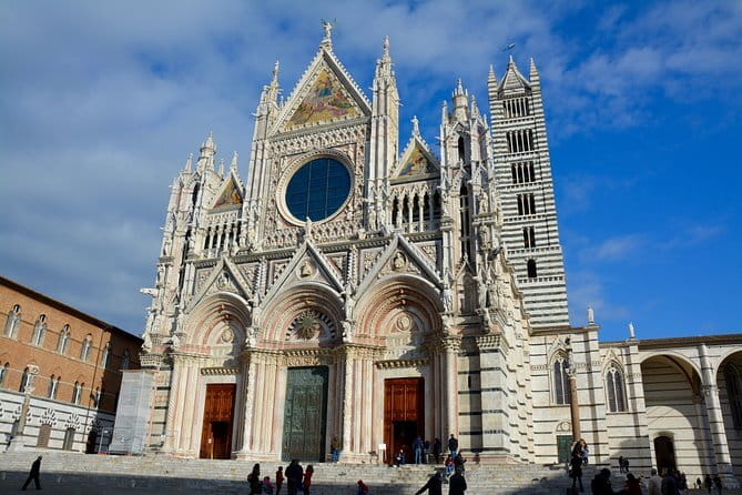 Private Tuscany Day Tour: Siena and Chianti Wine Region from Florence - Fifteen minutes in Piazza del Campo