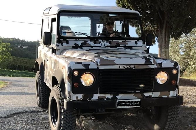 Private Wine Safari! Off-Road, Lunch in Winery in Tuscany! - The vintage Defender ride is the main event