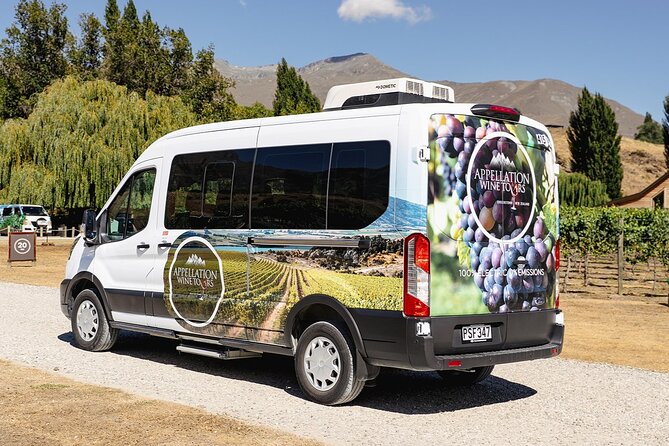 Queenstown Classic Wine Tour: 3 Winery Visits, Cave Tour & Cheese - The drive into Gibbston Valley