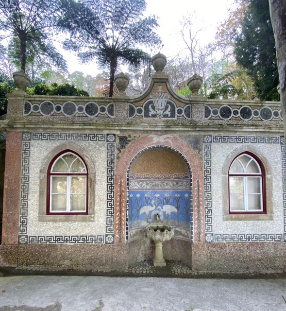 Quinta da Regaleira Skip-the-Ticket-Line Entry & Audioguide - How the audio guide works in real use