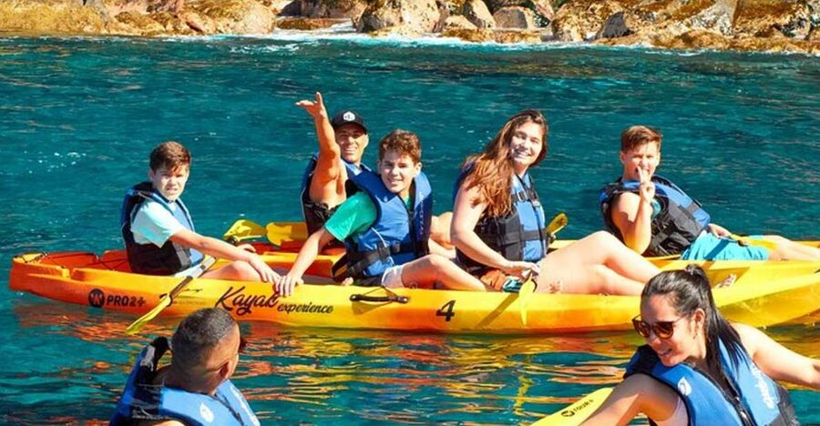 Quinta do Lorde: Kayak Experience in Ponta de São Lourenço - Paddling beneath the Ponta de São Lourenço cliffs