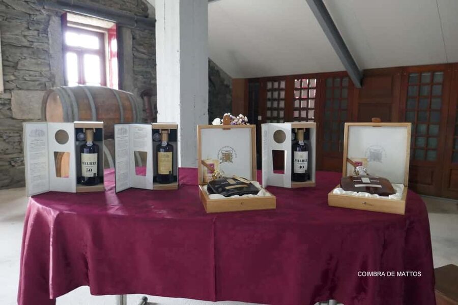 Régua: Wine tasting at a Quinta, traditional lunch, cruise, and train ride - FAQ