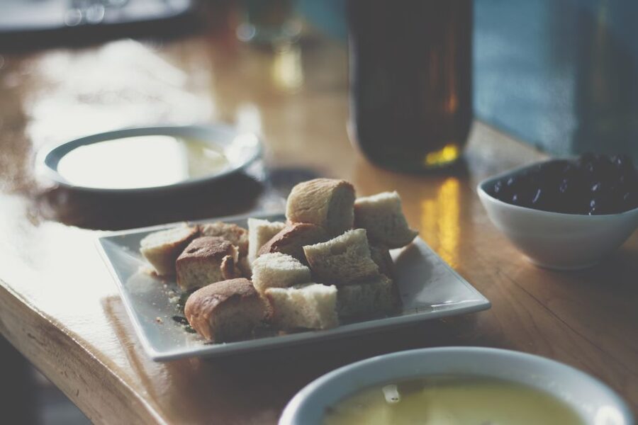 Rethymno: Private Winery & Olive Oil Tasting Tour with Lunch - A village lunch in Nipos or Vryses