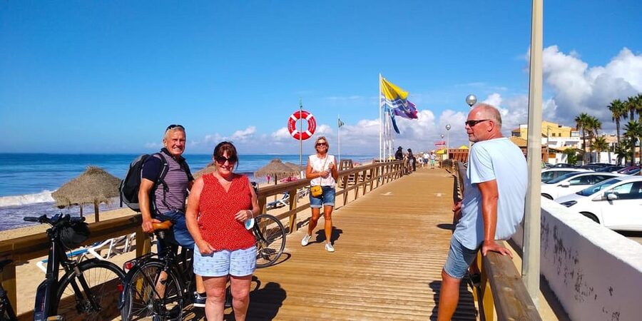 Ria Formosa: Guided Bike Tour (3h), Início na Quinta do Lago - Faro Airport and the surprising human footprint