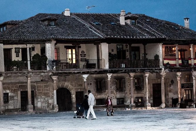 Ribera del Duero Winery Guided Tour and Wine Tasting from Madrid - Lunch in Castile and León