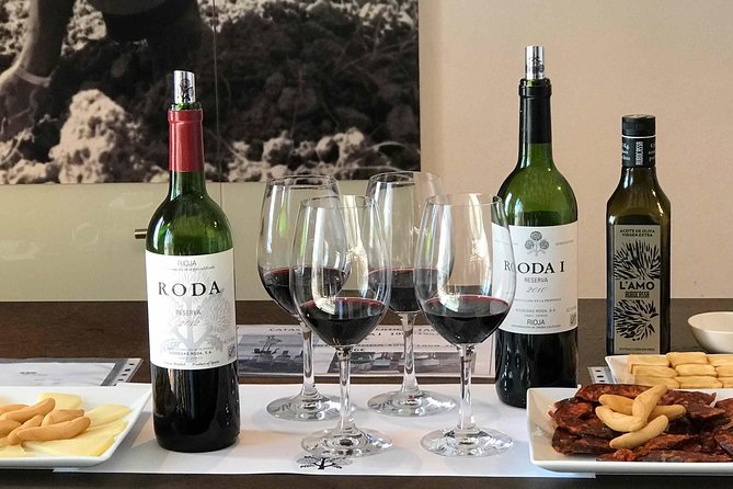 Rioja Wineries and Laguardia Tour with Picnic from San Sebastian - A short walk through medieval Laguardia