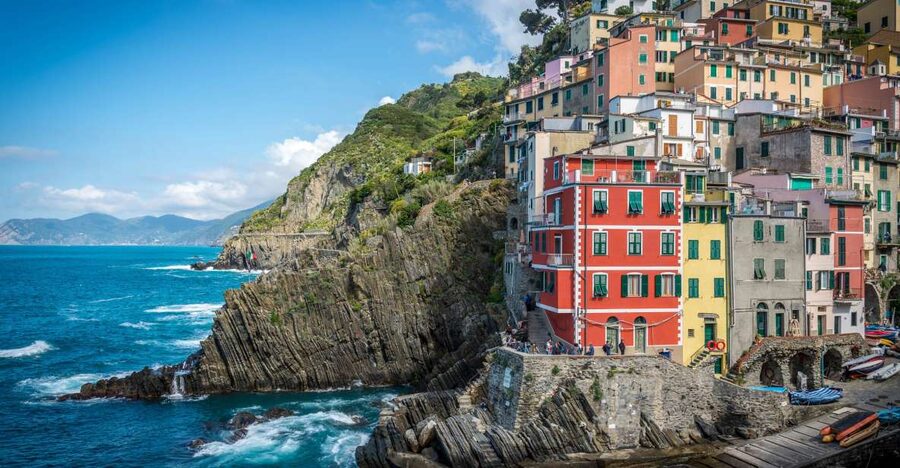 Riomaggiore: Vineyard & Wine Cellar Tour with Wine Tasting - Does the $92 price make sense?