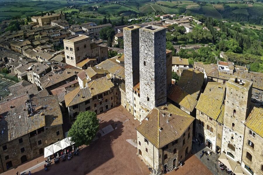 Rome: Private Tour to San Gimignano, Siena & Winery Visit - Is $1,259.09 per person fair value?