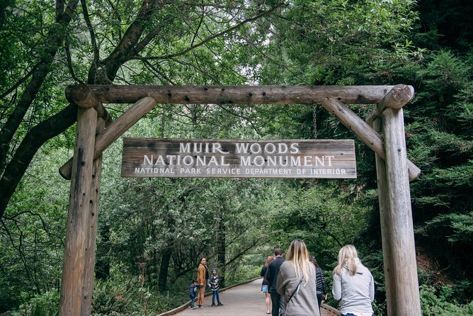 San Francisco Super Saver: Muir Woods & Wine Country w/ optional Gourmet Lunch - At a glance
