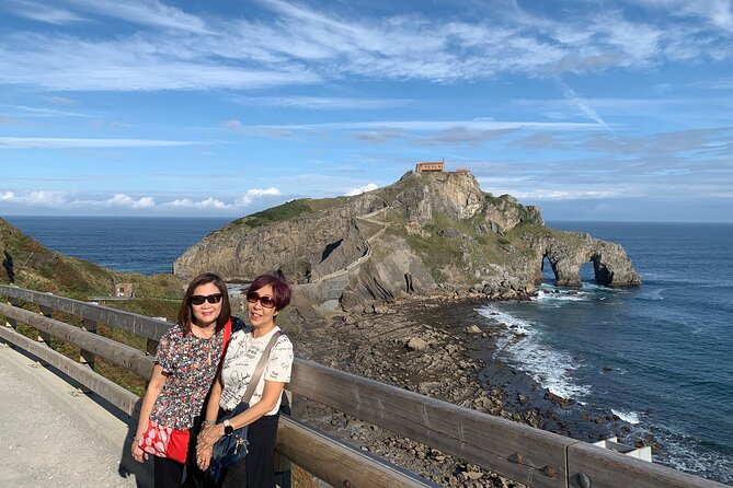 San Juan de Gaztelugatxe with Winery Visit and Lunch (From Bilbao) - What the small group changes