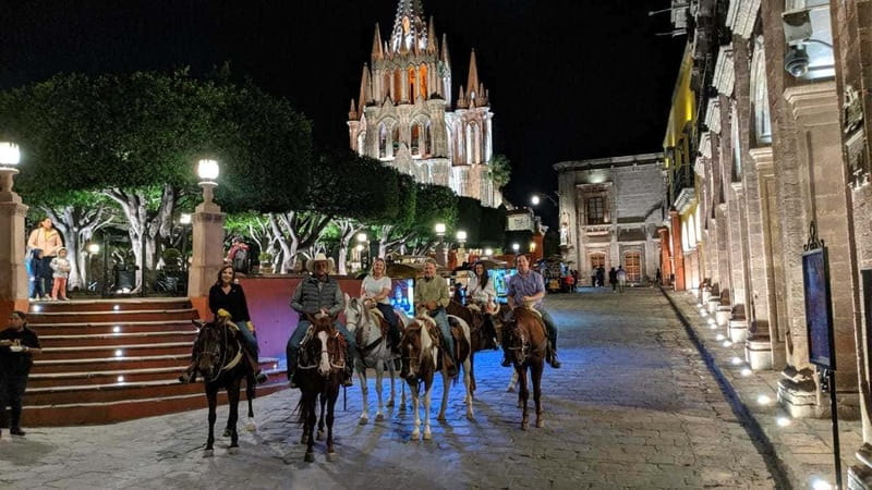 San Miguel de Allende: Horseback Riding Cantinas Tour - Why horseback riding changes San Miguel